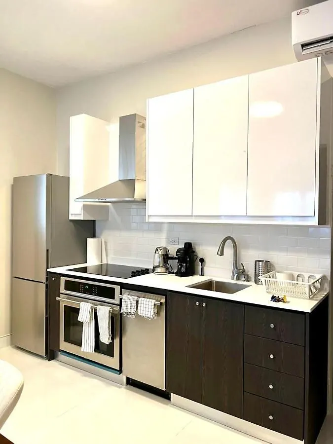 Luxurious Beachside 3-Br Apt San Juan