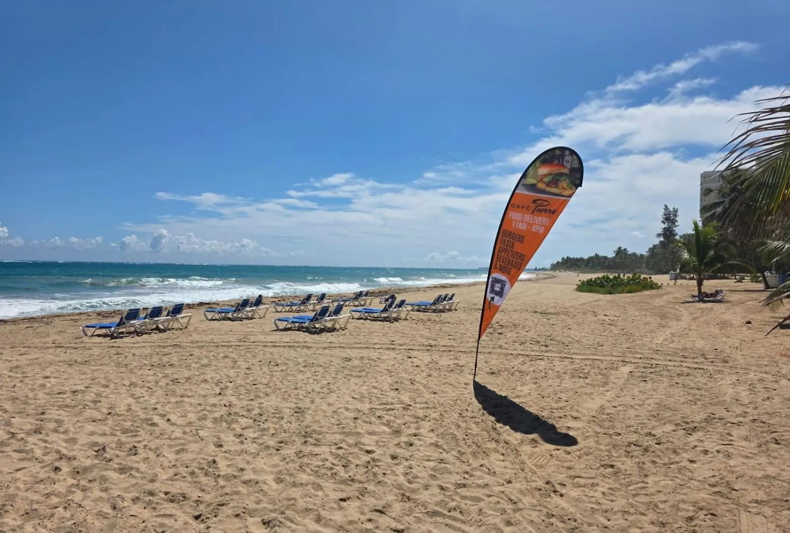 Luxurious Beachside 3-Br Apt San Juan